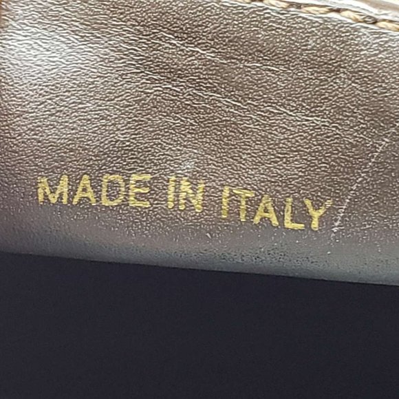 100% Authentic Louis Vuitton Monogram Flat Shoes - Picture 9 of 10